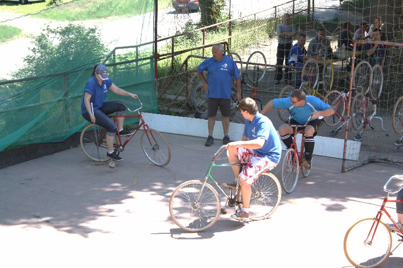 gal/Saison 2011/Cycle_Balle_Rombas_25_26_juin_2011/cycle_balle_2011___rombas_009.jpg